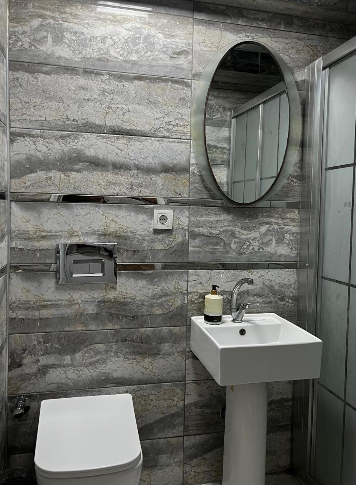 Invivo Hotel İzmir Buitenkant foto
